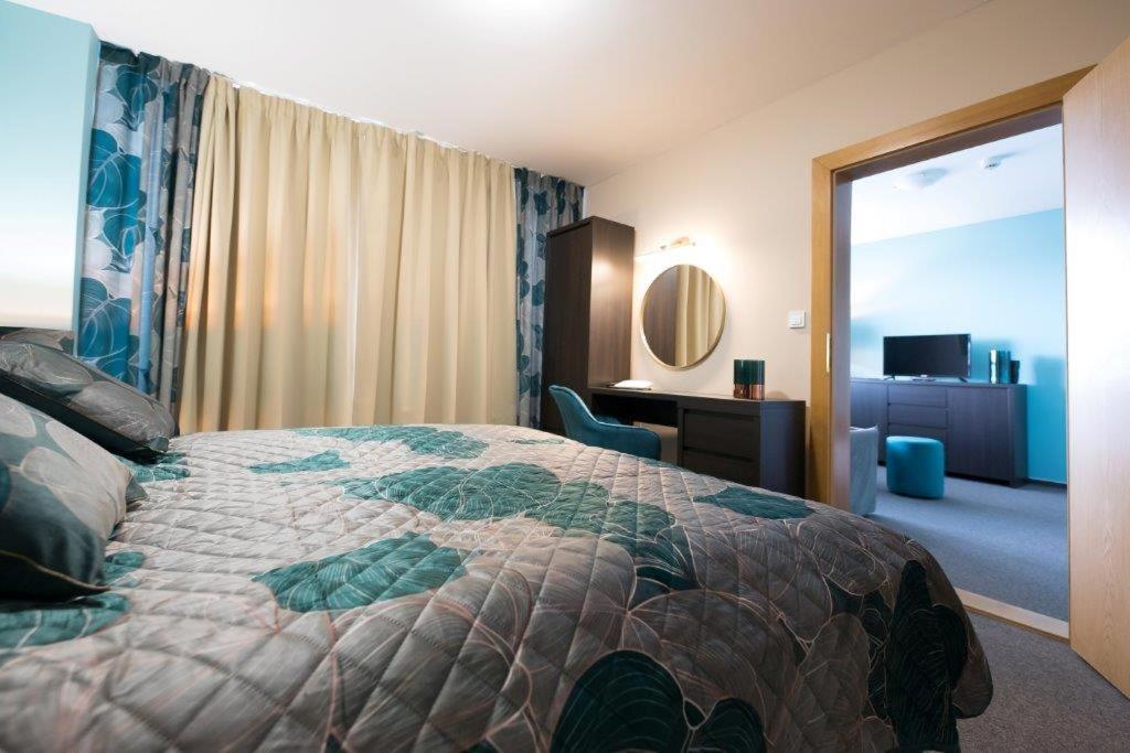 Hotel Zlaty Byk Rimavská Sobota Esterno foto